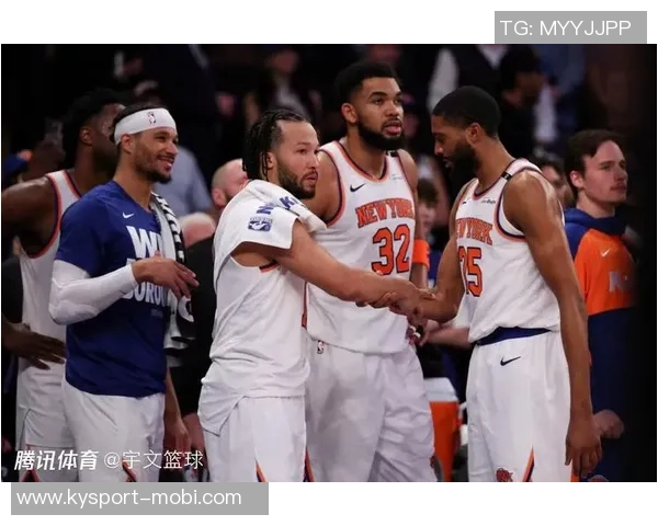 瓜哥与VJ共赏安东尼儿子精彩表现NCAA三场场均173分命中率高达636 瓜哥与VJ共赏安东尼儿子精彩表现NCAA三场场均173分命中率高达636